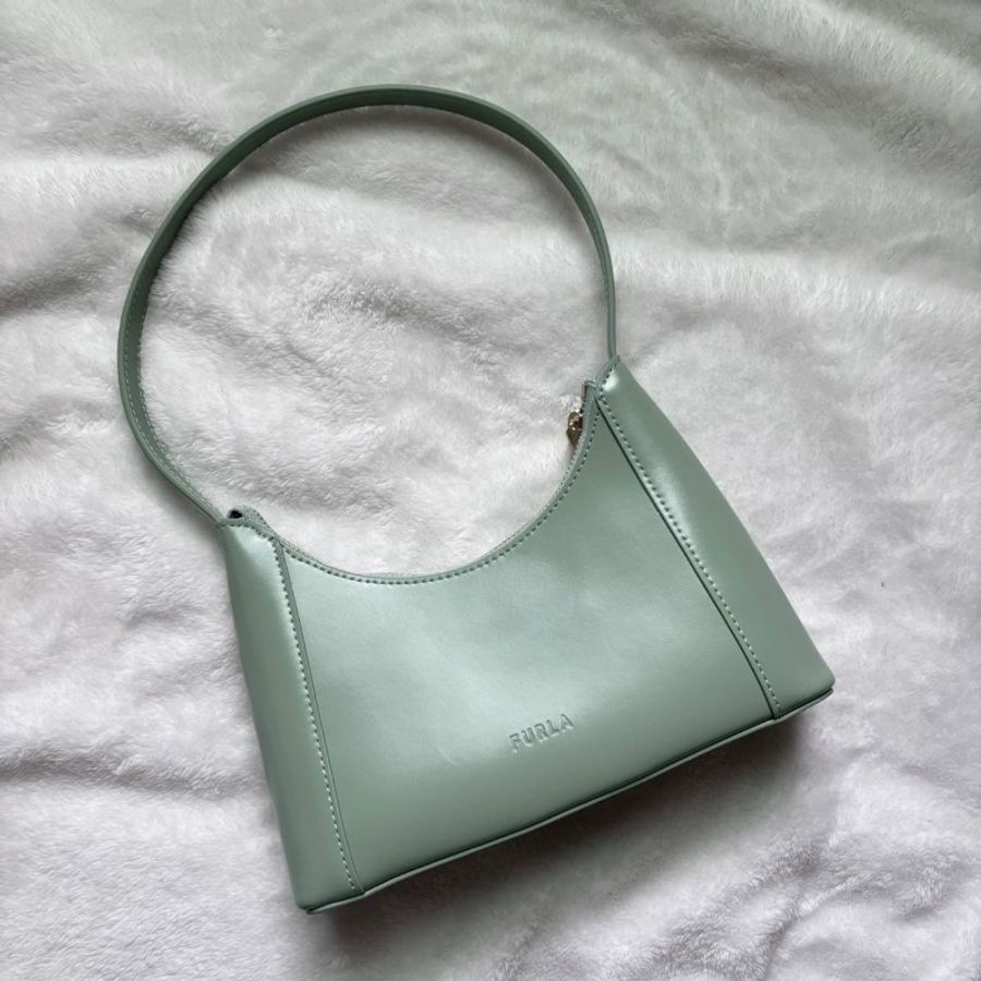 FURLA 芙拉 DIAMANTE 迷你肩背包 腋下包 牛油果綠 牛皮 真皮包包 肩背包(綠色)-1
