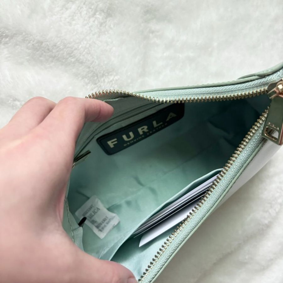 FURLA 芙拉 DIAMANTE 迷你肩背包 腋下包 牛油果綠 牛皮 真皮包包 肩背包(綠色)-9