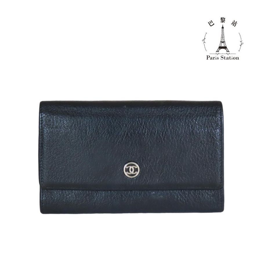 【巴黎站二手名牌專賣店】＊現貨＊CHANEL 香奈兒 真品＊黑牛皮銀圓雙C LOGO釦式中夾-0