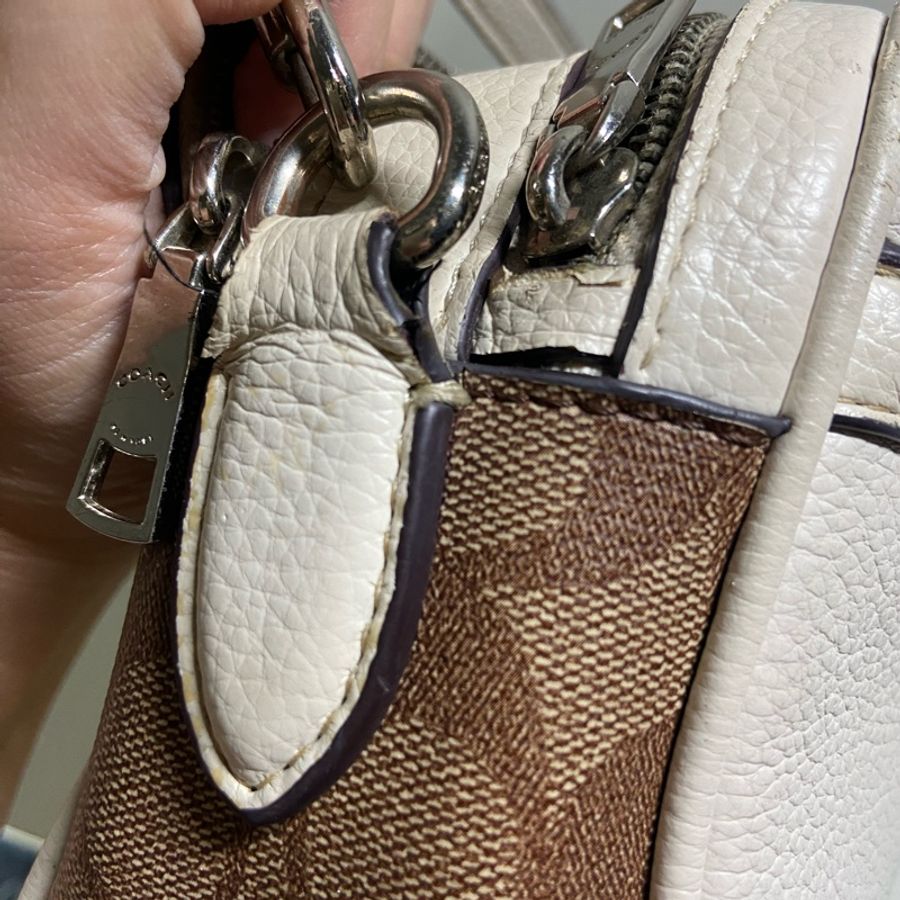 COACH x Disney 91118 迪士尼聯名款小飛象相機包-20
