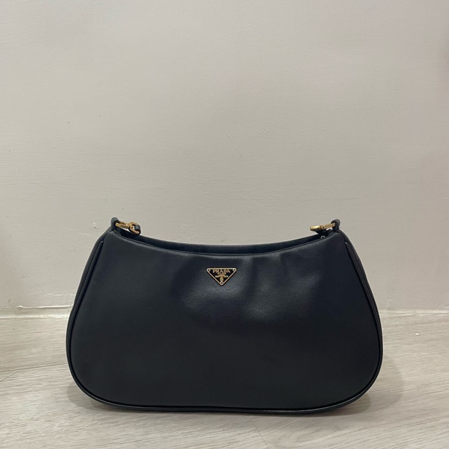 NOW BAGS｜【二手現貨】Prada Vintage 黑金腋下包-1
