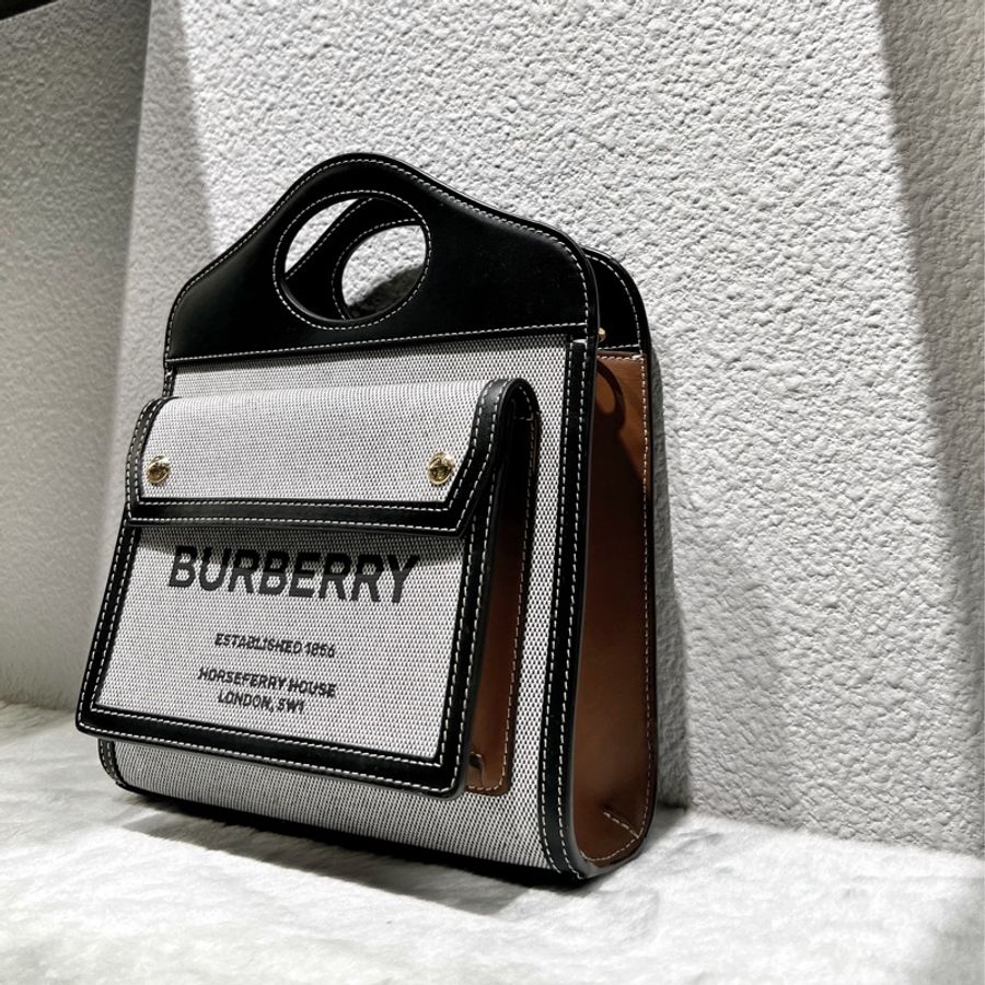 ►💫閒置品💫 Burberry mini pocket bag-0