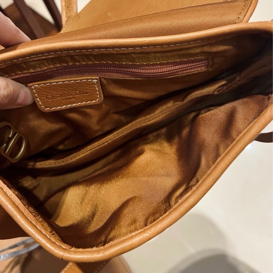 Dior 粒面小牛皮焦糖色馬鞍包-8