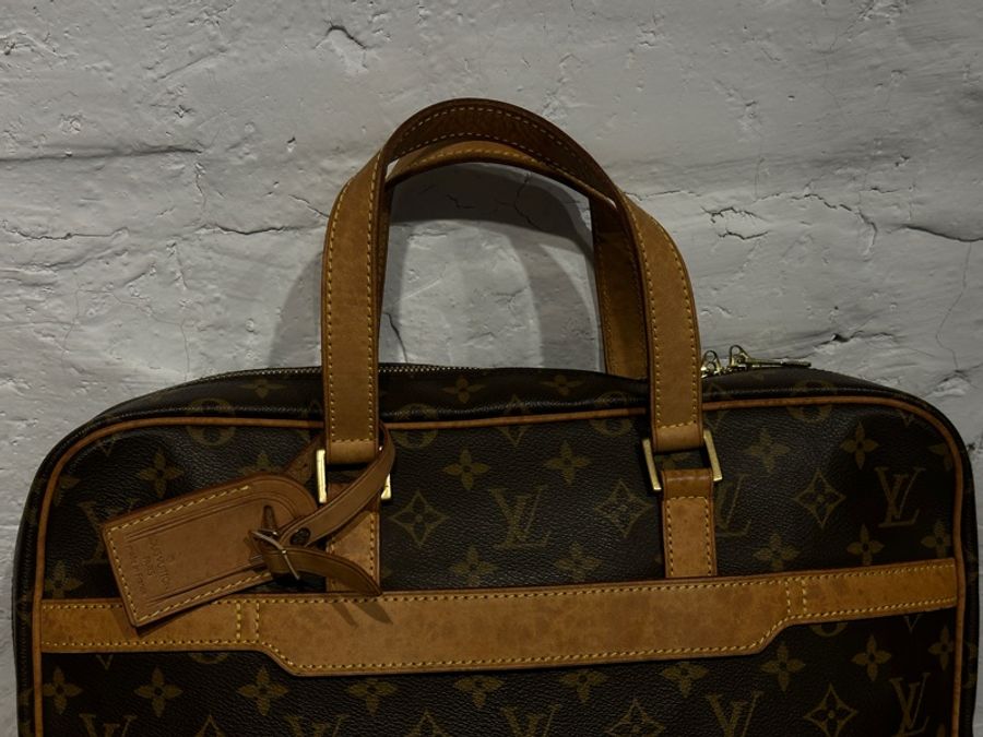 LOUIS VUITTON 2004 PORTE DOCUM商務包-21