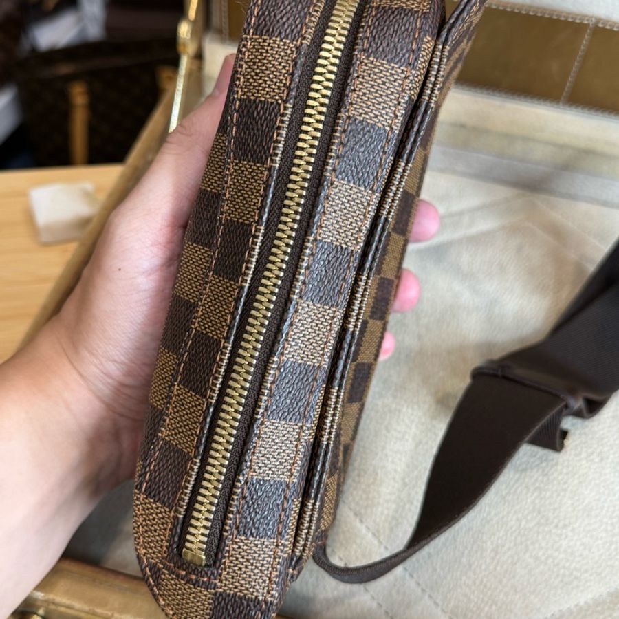 上架作業中 Louis Vuitton Damier棋盤方塊胸口腰包/胸口包🤎超棒貨色-8