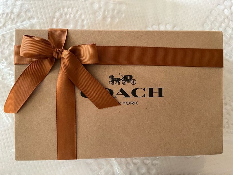 全新Coach拉鍊皮夾-11