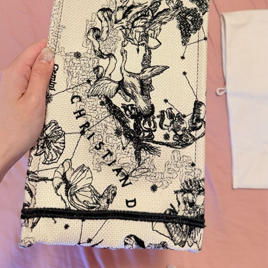 DIOR BOOK TOTE 星座奶油白輕便袋 中號-12