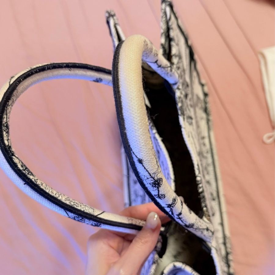 DIOR BOOK TOTE 星座奶油白輕便袋 中號-14