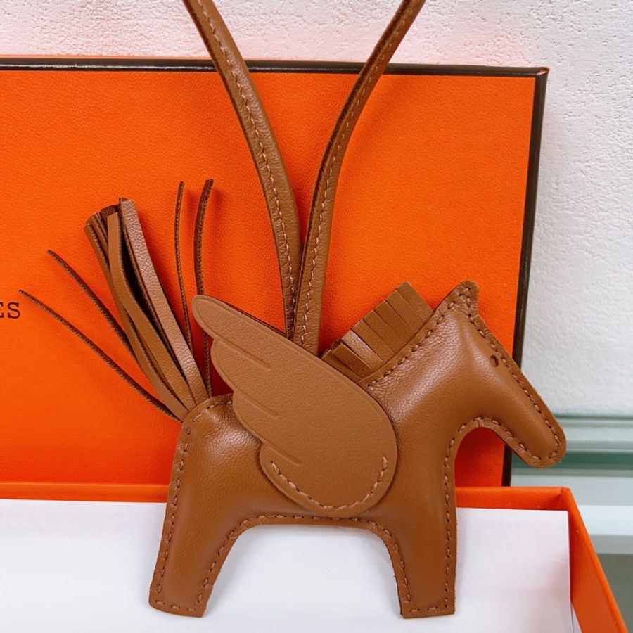 全新✨Hermes rodeo pegase 金棕色飛馬包包吊飾-3