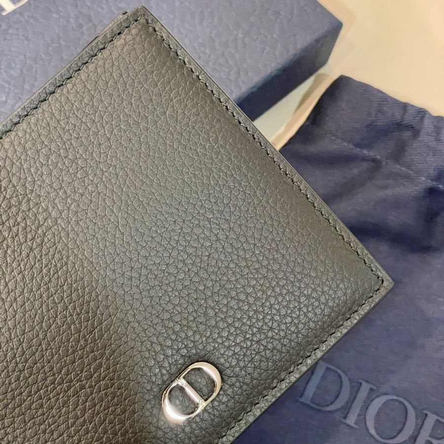 Dior 男款短夾 黑色顆粒小牛皮飾有 CD Icon 標誌 有零錢袋-1