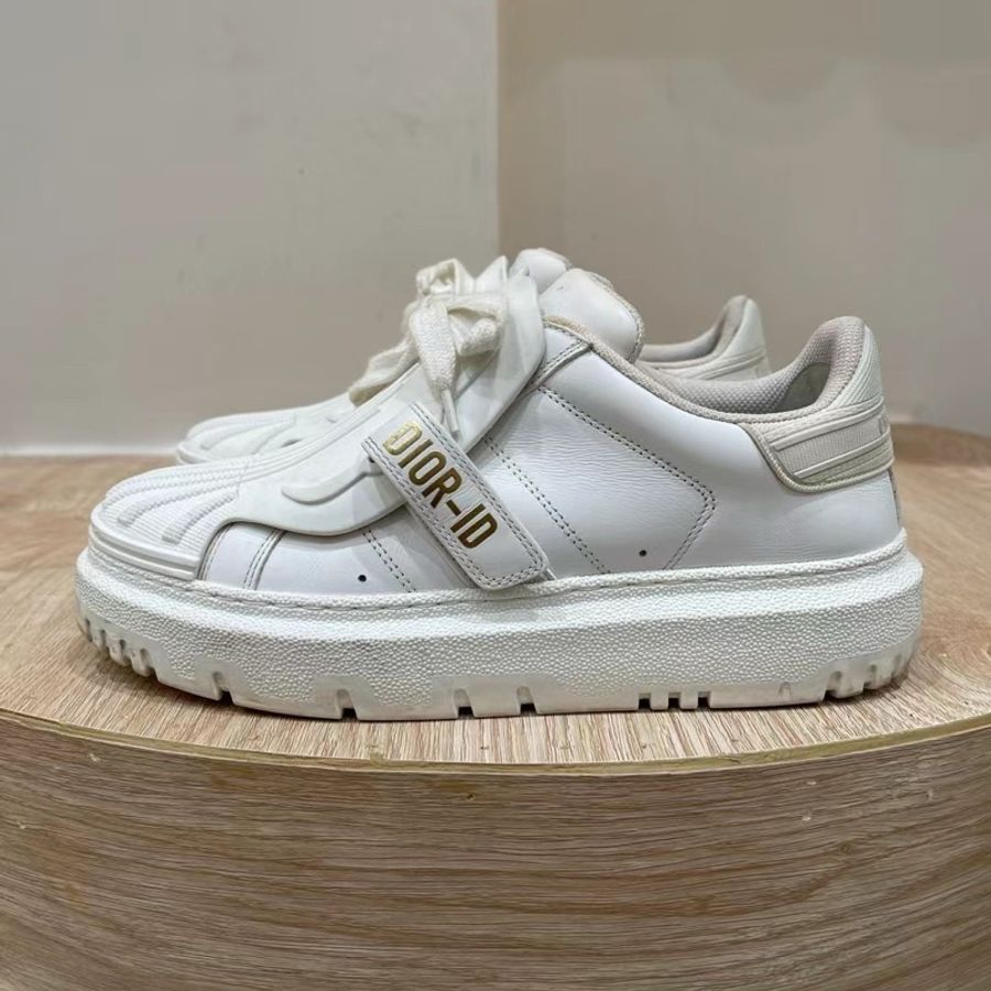 Dior貝殼小白鞋-1