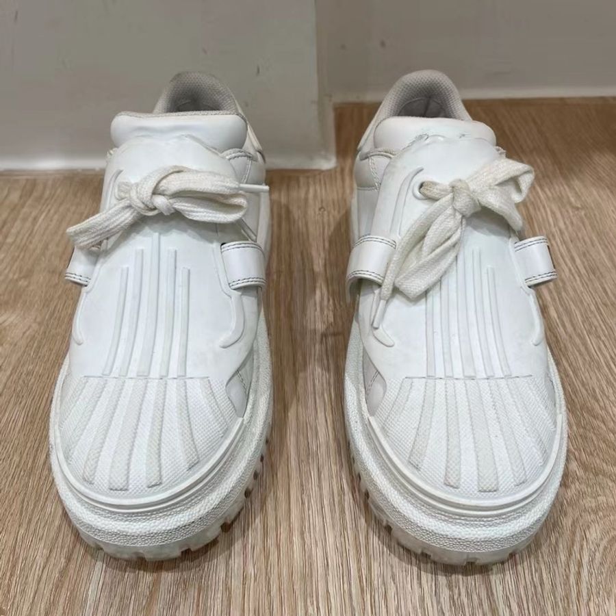 Dior貝殼小白鞋-4