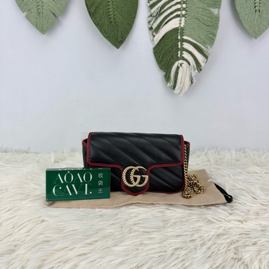 ⭐️近新閑置品⭐️ GUCCI 螺紋雙G款marmont mini 迷你馬蒙 羊角扣黑金-0