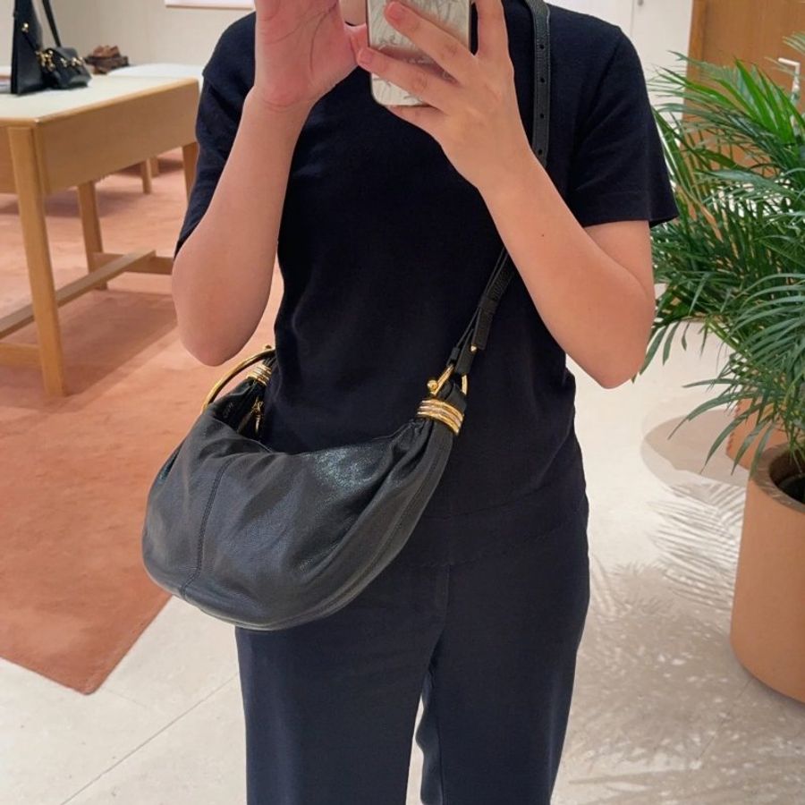 🎊佳節特賣🎁Chloe Bracelet Hobo 手環包 黑色-1