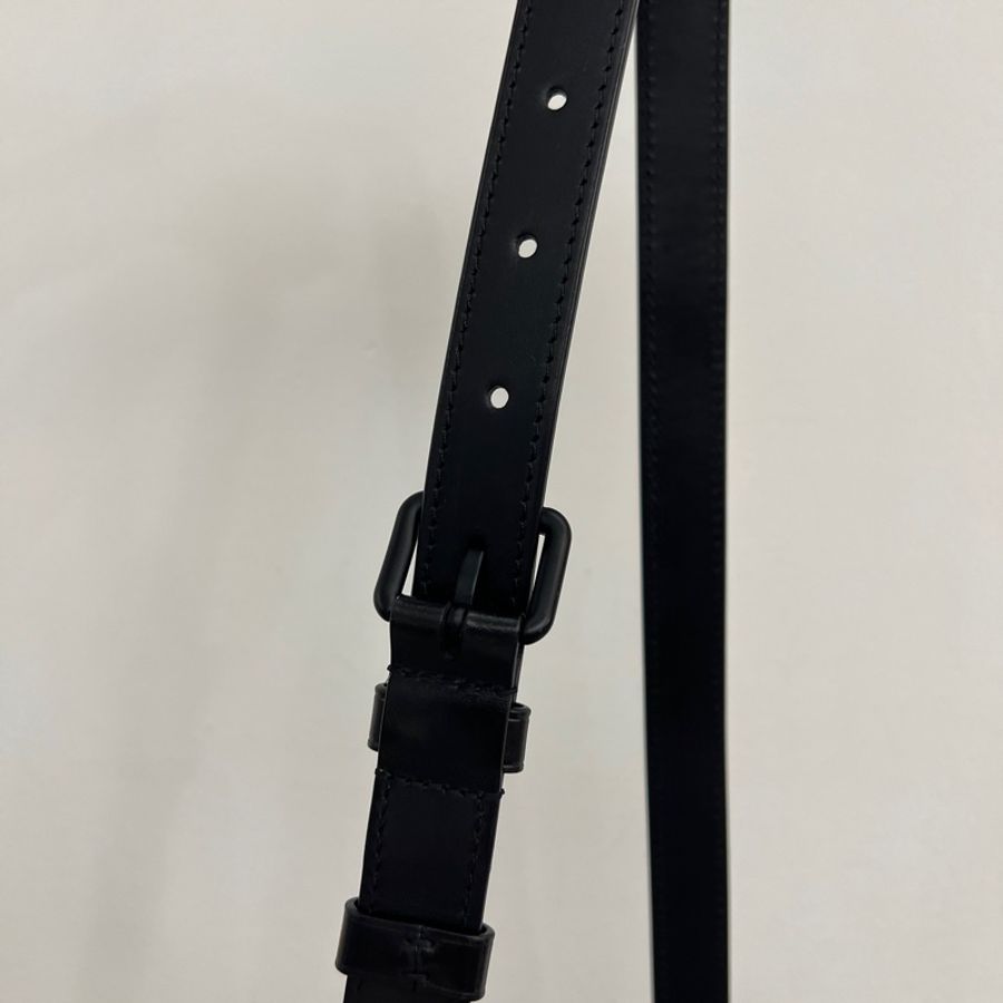 LV 黑牛皮壓紋Soft Trunk斜背包M59163-11