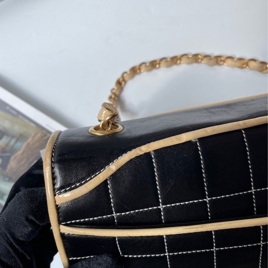 Chanel 滾米白黑冰格2.55腋下包-4