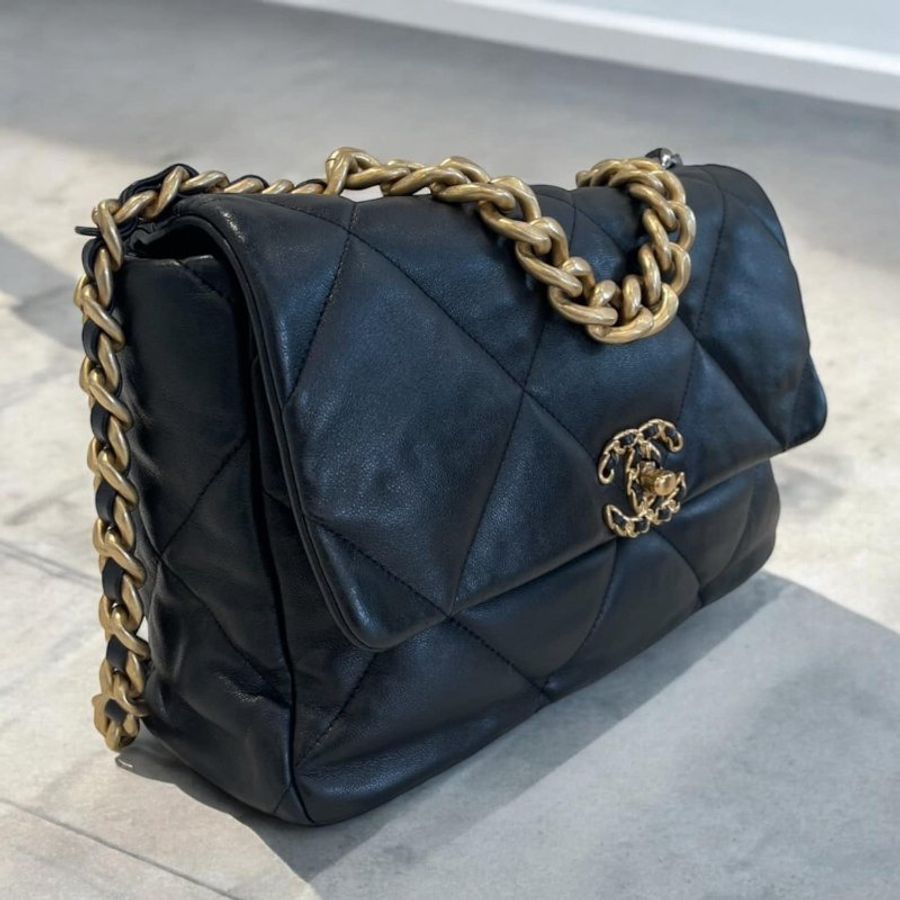 CHANEL 19系列 黑色 30公分 晶片款-1