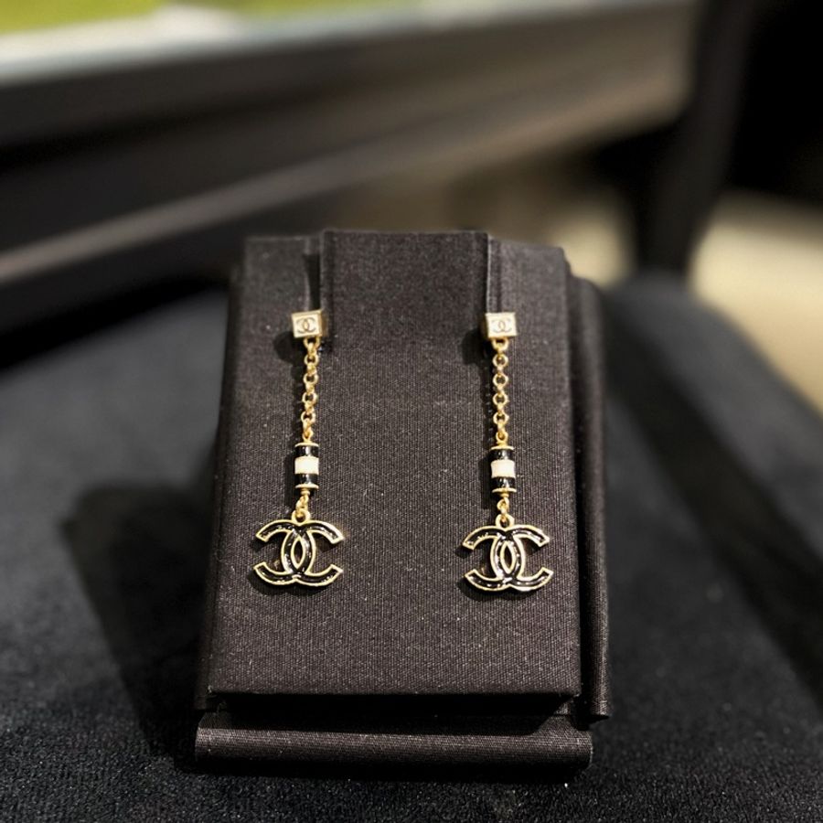 ► 全新 Chanel 經典雙C Logo款垂墜耳環-2