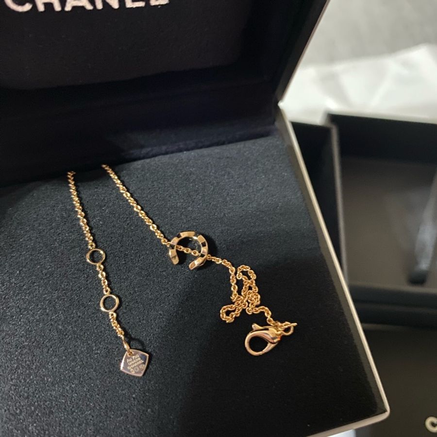 香奈兒COCO Crush 18K 米金C手鍊-1