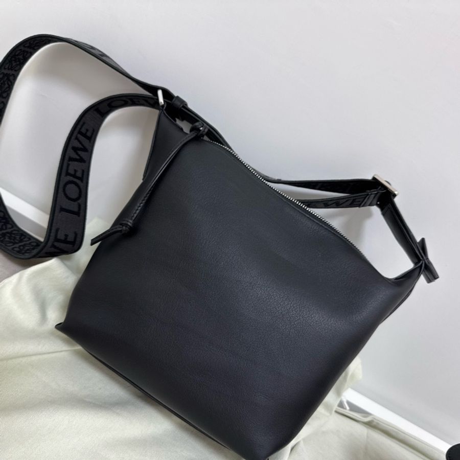 Loewe cubi 黑色小號-5