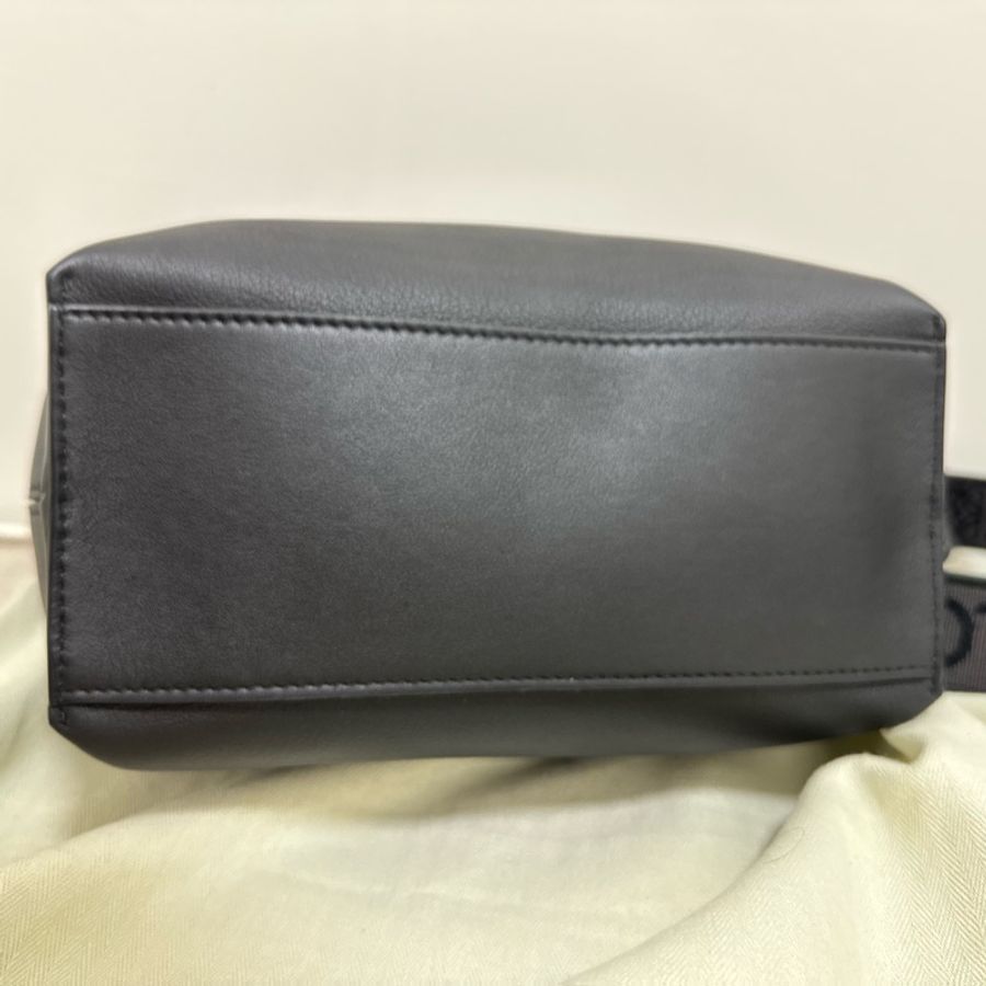 Loewe cubi 黑色小號-7