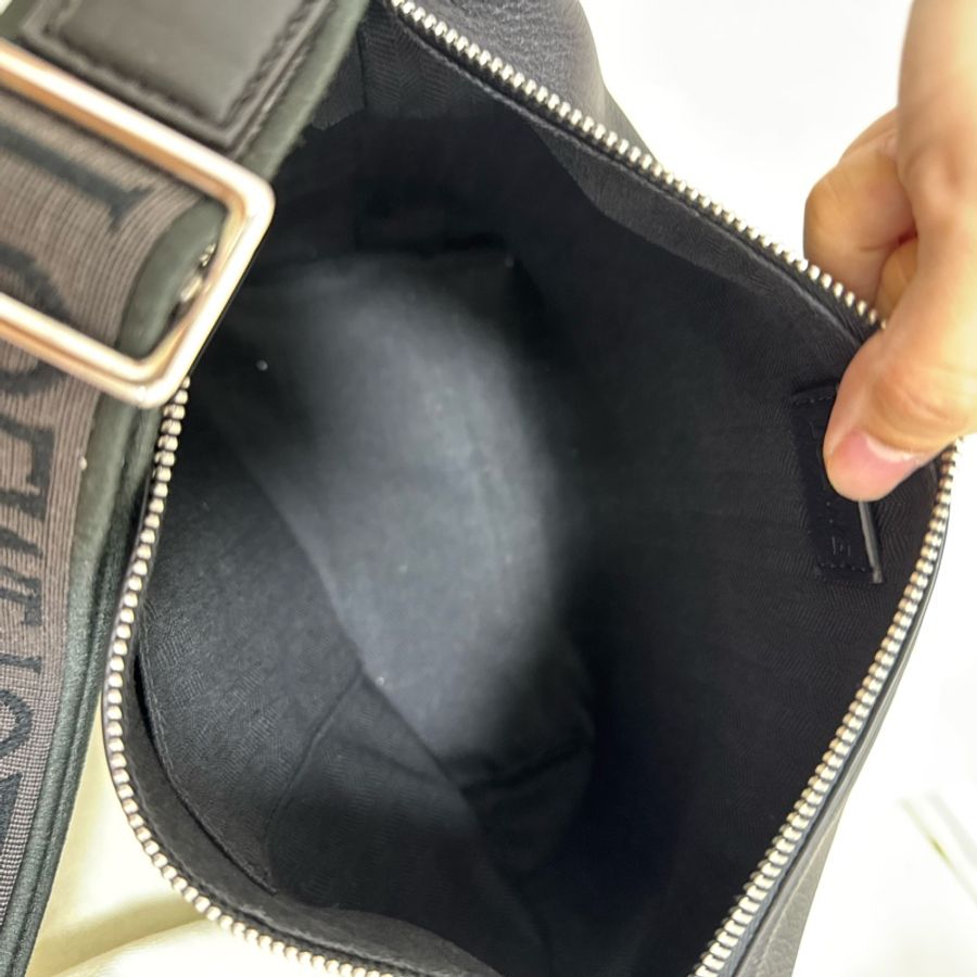Loewe cubi 黑色小號-8