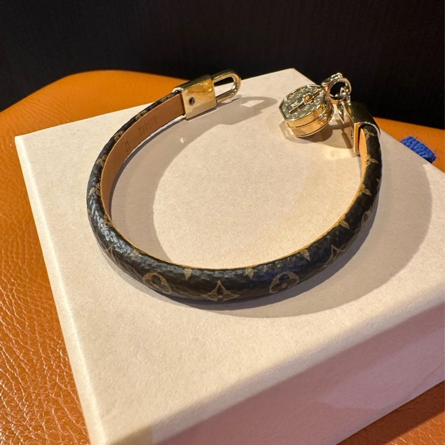 【Louis Vuitton】老花圓餅手鐲-8