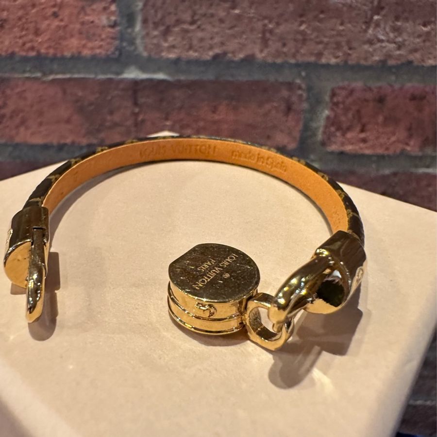 【Louis Vuitton】老花圓餅手鐲-17