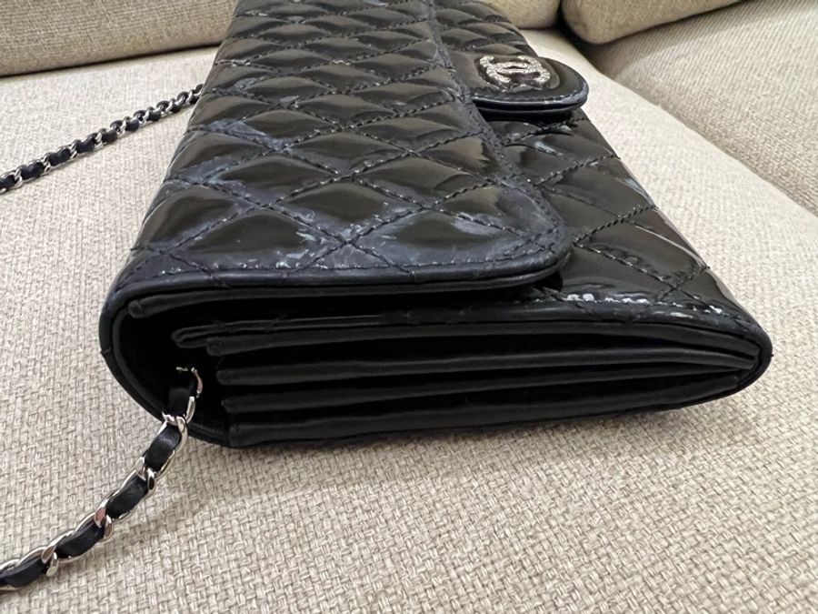 Chanel 漆皮clutch-3