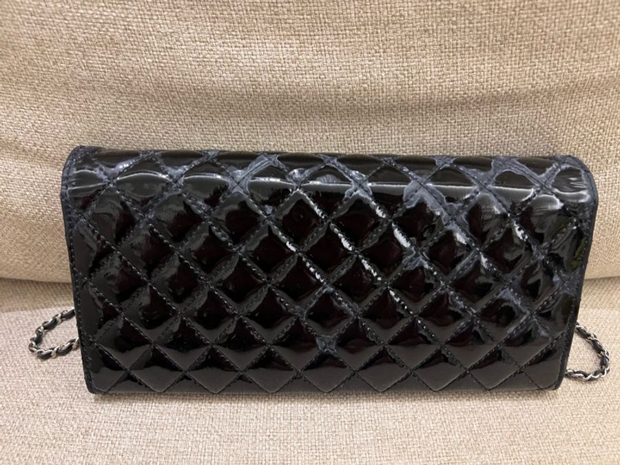 Chanel 漆皮clutch-7