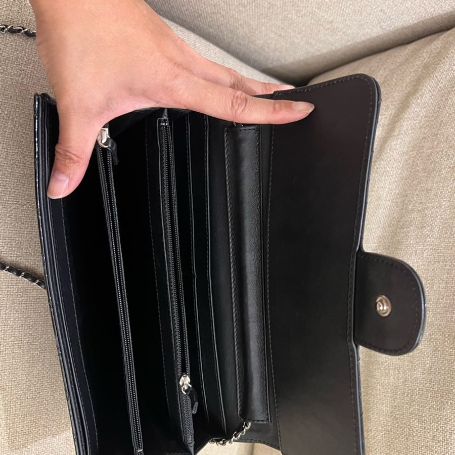 Chanel 漆皮clutch-10