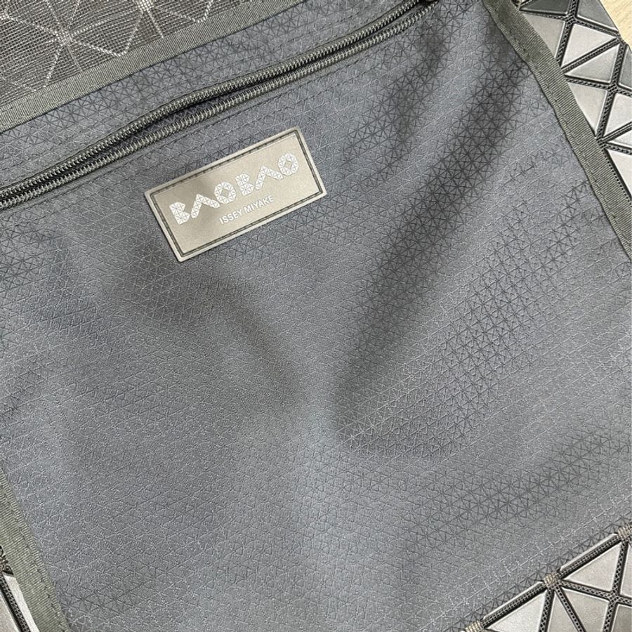 Issey miyake-Baobao-三宅一生10*10托特包-經典黑-9