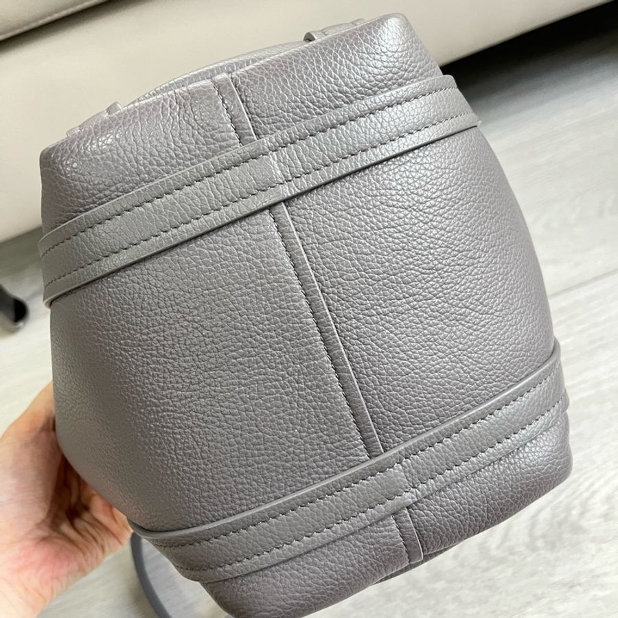 Balenciaga 灰色兩用水桶包/菜籃包-13