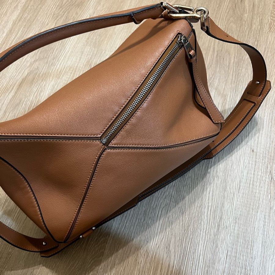 瑞奇二手精品 loewe puzzle 中號 美品 焦糖色-6