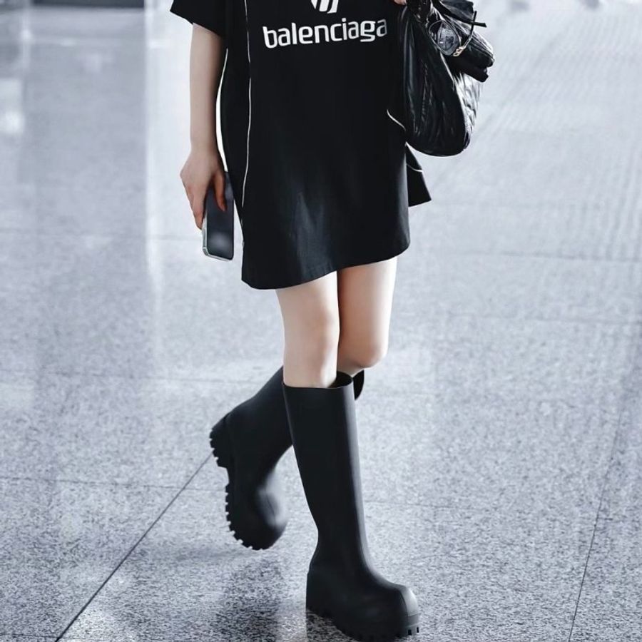🧧新年特價活動🧧Balenciaga Bulldozer 女款黑色長筒雨靴 - 厚底橡膠材質 黑色 EU36/37/38/39/40/41《當季專櫃正售★全新商品 》-11
