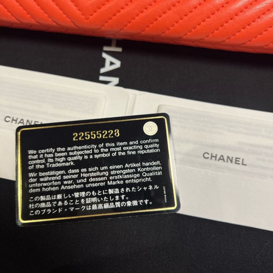Chanel V紋手拿包 珊瑚橘羊皮-7