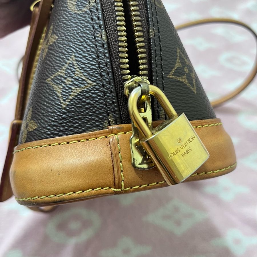 LV alma bb 贈絲巾-5