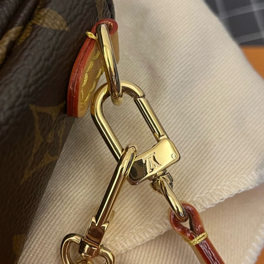 LV Wallet on Chain Ivy-22