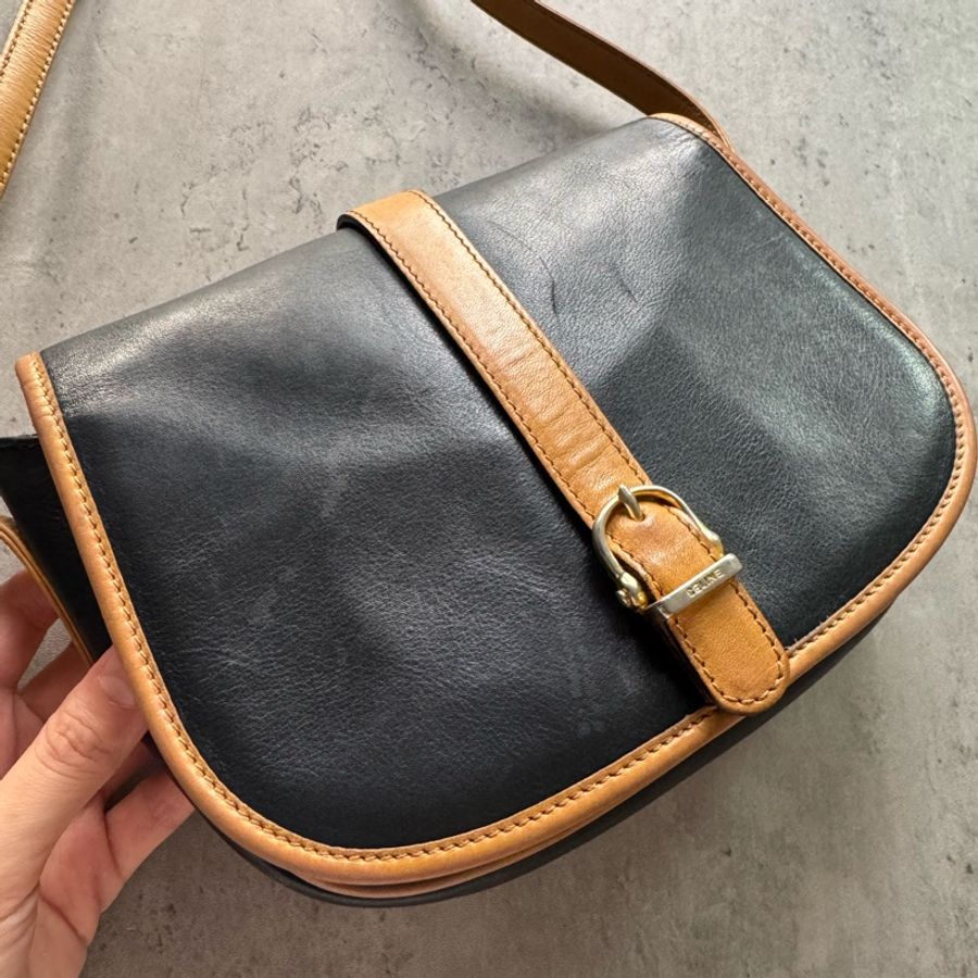中古孤品 Celine 拼色牛革馬蹄扣斜背包 男女適用-3