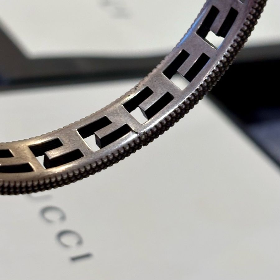 GUCCI 古馳Square G Logo藤蔓花紋銀飾系列手鐲-5