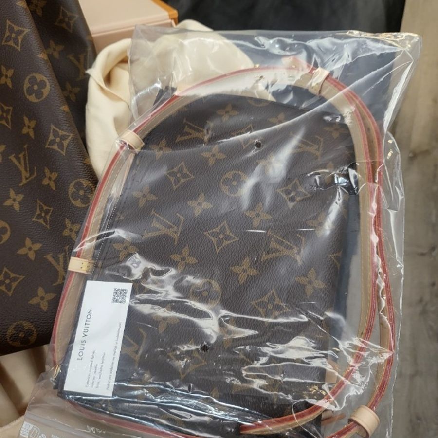 購物托特包正品 LV 菜籃子包 M46817 Atlantis GM 大款尺寸 老花大水桶包 藍心湄同款-1