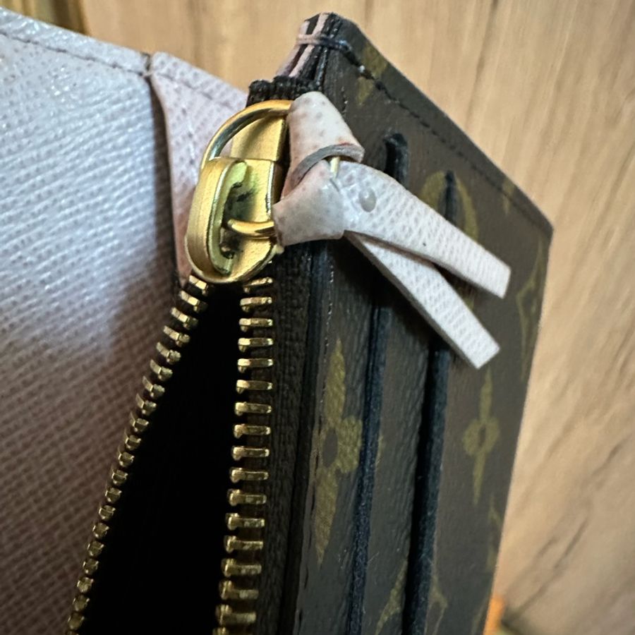 專櫃正品 LOUIS VUITTON LV Monogram Emilie 淡粉色長夾 M61289-89