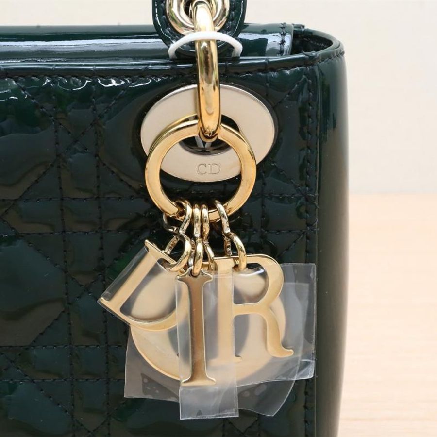 DIOR(迪奧) Lady Dior 戴妃包 三格 綠色 漆皮 金扣 2018-5