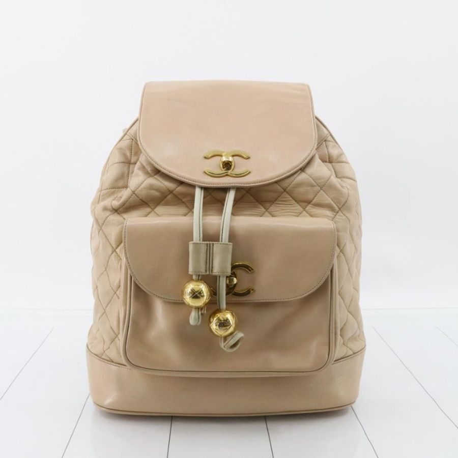 Chanel Vintage Matelassé 奶茶色羊皮金球後背包 Duma-7
