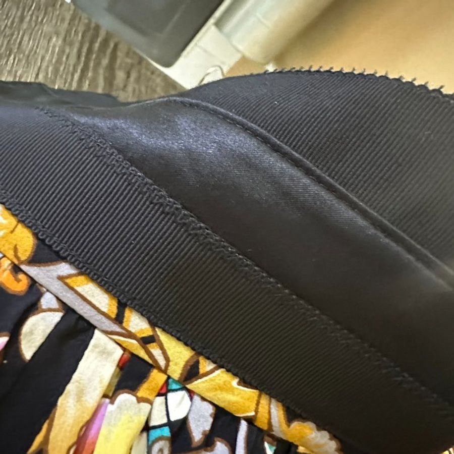 【美收精品】LV VESTIDO 黑色與阿拉伯式花紋套裝 A-82-17