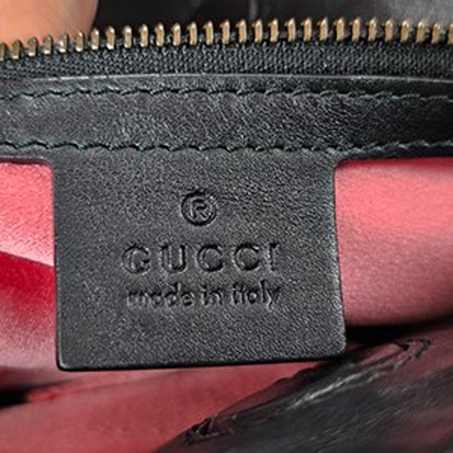 已售出 GUCCI 黑/白山型紋牛皮GG MARMONT 鍊帶兩用包 443501-6