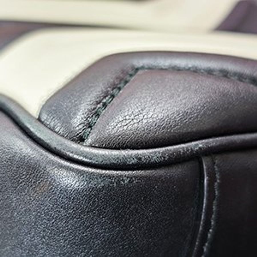 已售出 GUCCI 黑/白山型紋牛皮GG MARMONT 鍊帶兩用包 443501-9