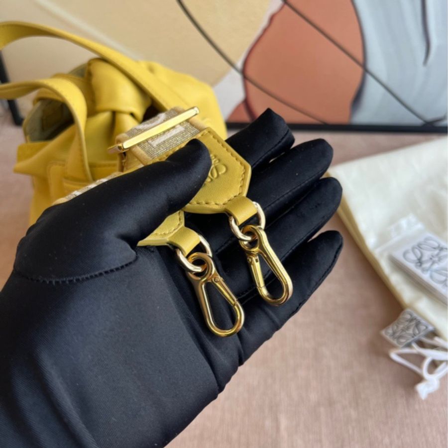 LOEWE 小兔造型吊床包 寬肩帶可手提單肩斜挎包-7