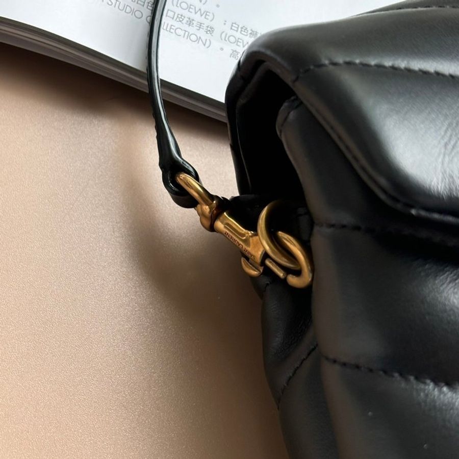 ::SAINT LAURENT:: YSL LOULOU 「Y」形絎縫皮革TOY手袋-6