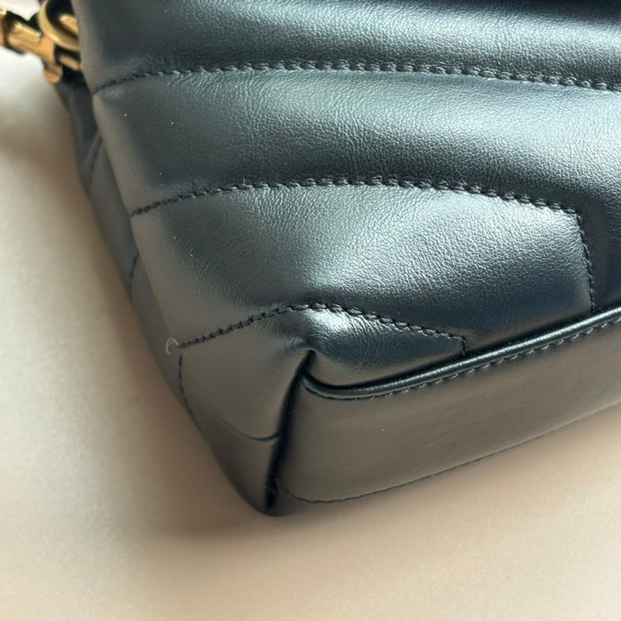 ::SAINT LAURENT:: YSL LOULOU 「Y」形絎縫皮革TOY手袋-8